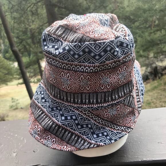 Thailand Cotton Red Blue Patterned Bucket Hat Women's Size Large - Picture 3 of 6